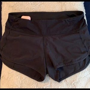 lululemon size 4 speed up shorts